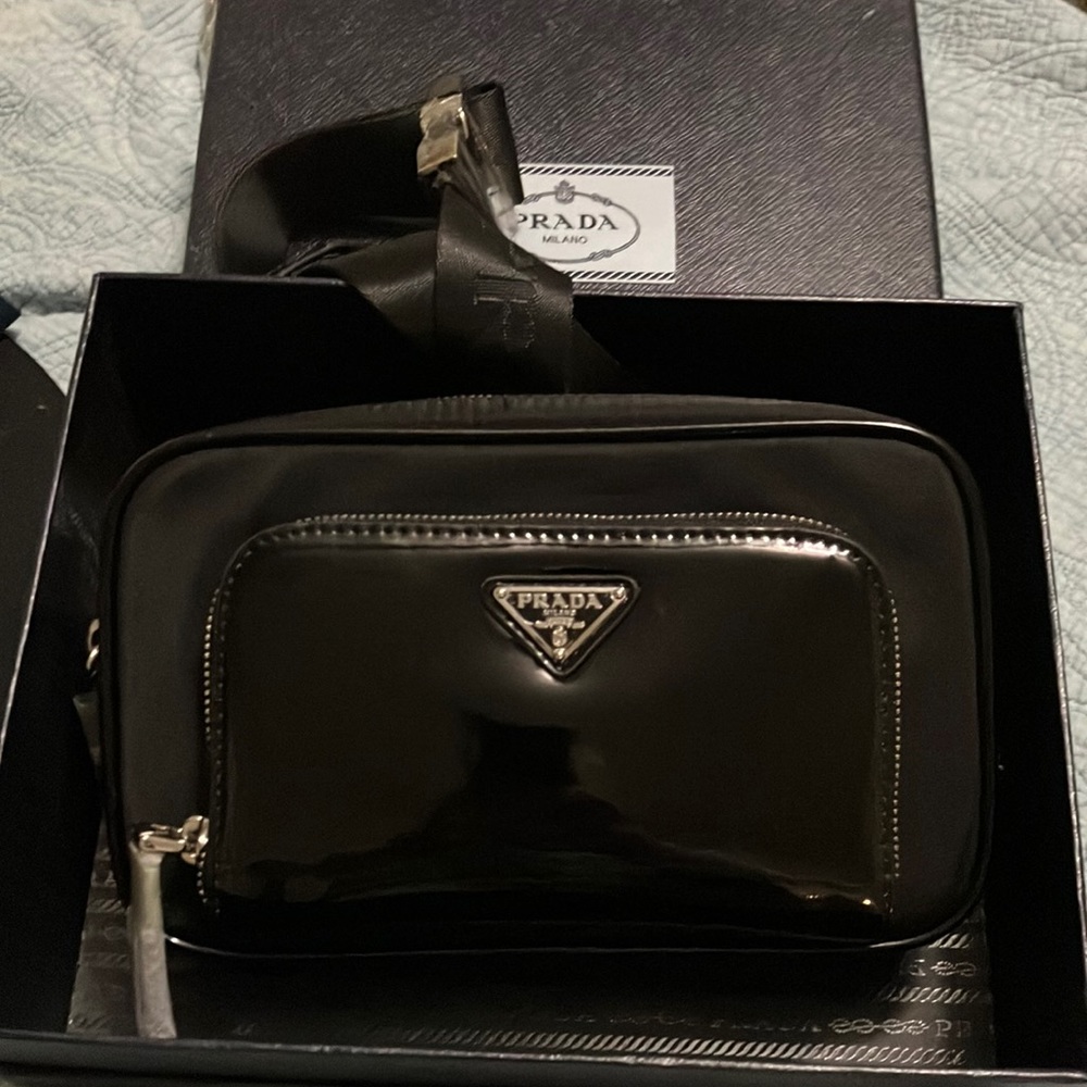 NWT Prada black re-nylon and Saffiano patent leather belt bag